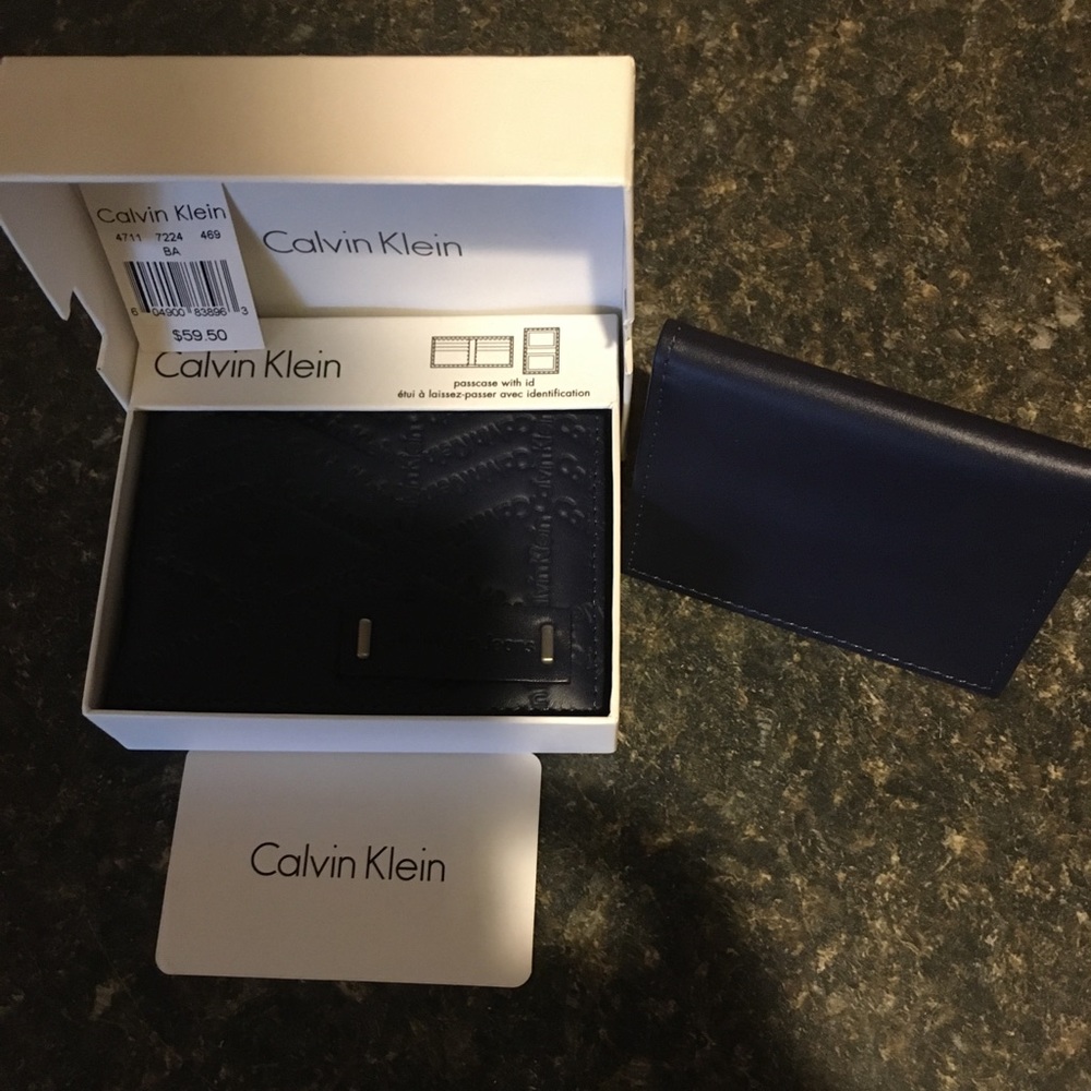 Men’s navy blue Calvin Klein pass case with ID